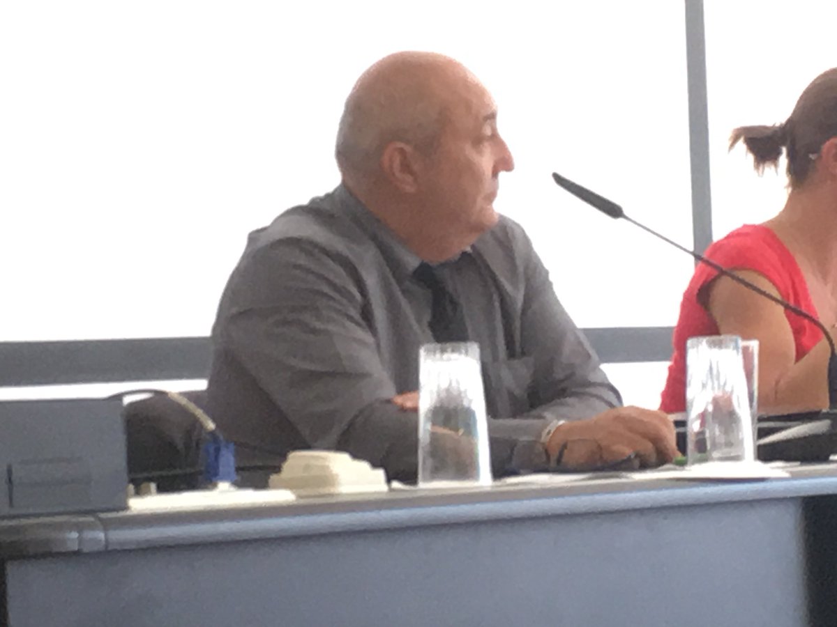 aDesrousHdF's tweet image. Atelier sur l’insertion des femmes dans le numérique : retours d’expériences locales par @poleemploi_HDF et @AFP2i : atelier de présentation des métiers, immersion d’une semaine au codage durant la #digitweek , actions de préqualification aux métiers du numérique...