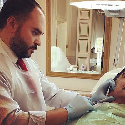 DrNickLoweSkin's tweet photo. We are very excited to welcome the multi-award winning, aesthetic plastic surgeon Mr Ali Ghanem to the Cranley Clinic team. https://t.co/eXQ7zEg7Uu #cranleyclinic #dermatology #harleystreet #plasticsurgery #stemcellprocedures #regenerativetreatments https://t.co/3Kh4mbHJPp
