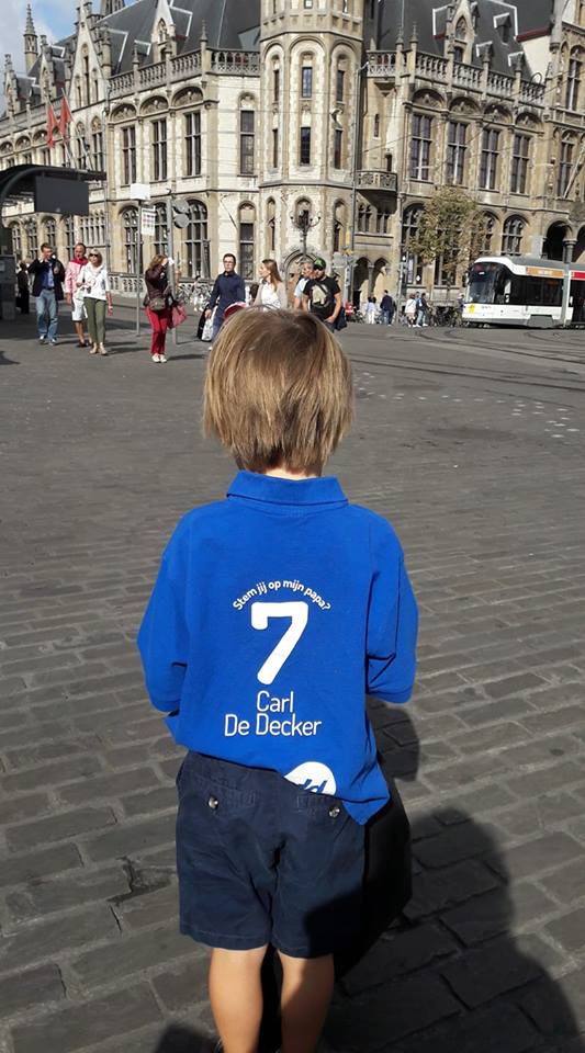 CarlDeDecker's tweet photo. Als GR-lid @Stadgent zet ik mij dagelijks in voor welzijn&|welvaart voor alle Gentenaars. Ik ijver speciaal voor de toekomst van onze volgende generaties zoals die van mijn zoontje en wens die met hart&ziel verder te behartigen. #CarlDoet #magic7 #jijbeslist #vk2018 @OpenVldGent https://t.co/OiHJotM21u