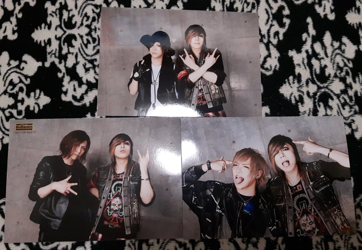 mitorihiki__'s tweet photo. 【拡散希望】
内容変わりました。

【拡散希望】
交換希望

FEST VAINQUEUR 戦〜ikusa〜
通常盤特典2ショットアー写

所持 1枚目
希望 2枚目3枚目以外のGAKUさんが写っているもの。

お気軽にリプライ、DMお待ちしております。 https://t.co/YKxEUYRx0k