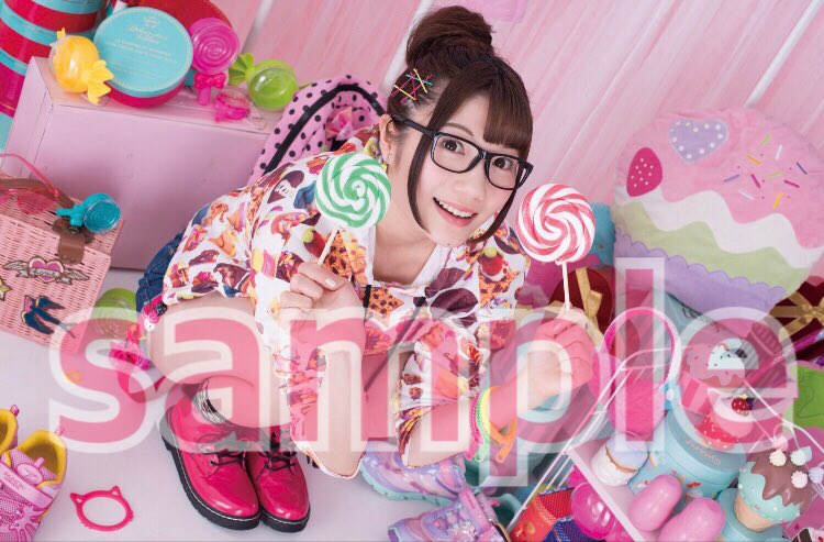 おもちゃ箱】 井澤美香子フォトブック第2弾が以下サイトで発売中です