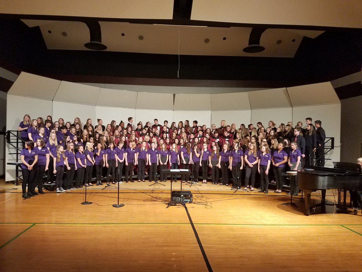 DemonPride1's tweet photo. Great first BHS choir concert last night! @BrianSaylor and staff had the kids filling the Knaak with sweet melodies. Special thanks to the Wachter 8th grade choir for performing,  too. @leeziegler2 #DemonPride https://t.co/9Y5Z2O08i6