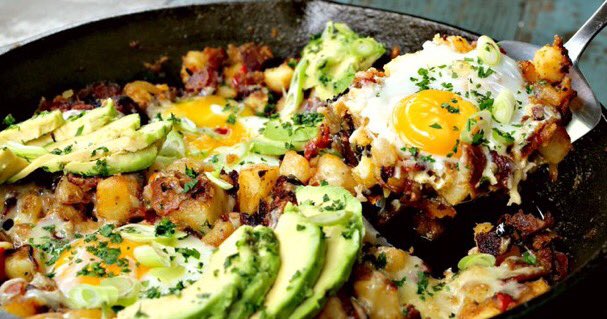 Beef &amp; Potato Hash w/ Avocados &amp; Eggs🥩🥑🍳