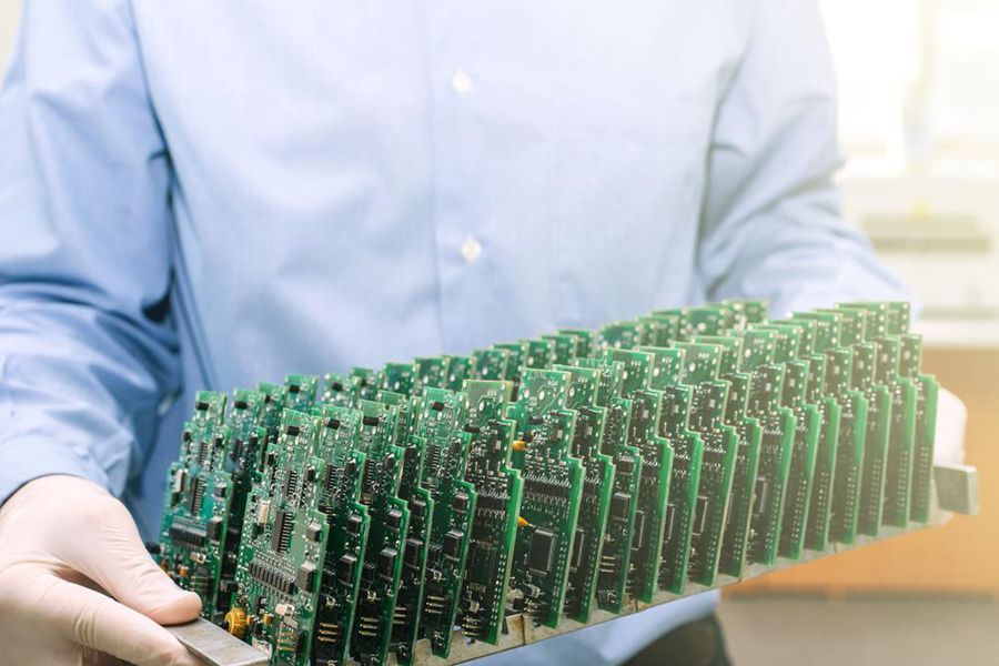 pcbcart's tweet image. We&apos;re capable of manufacturing any custom designed circuit boards, no minimum quantity required. buff.ly/2IOEf2k #CustomPCB #PCBmaking #PCBMaker #PCboard