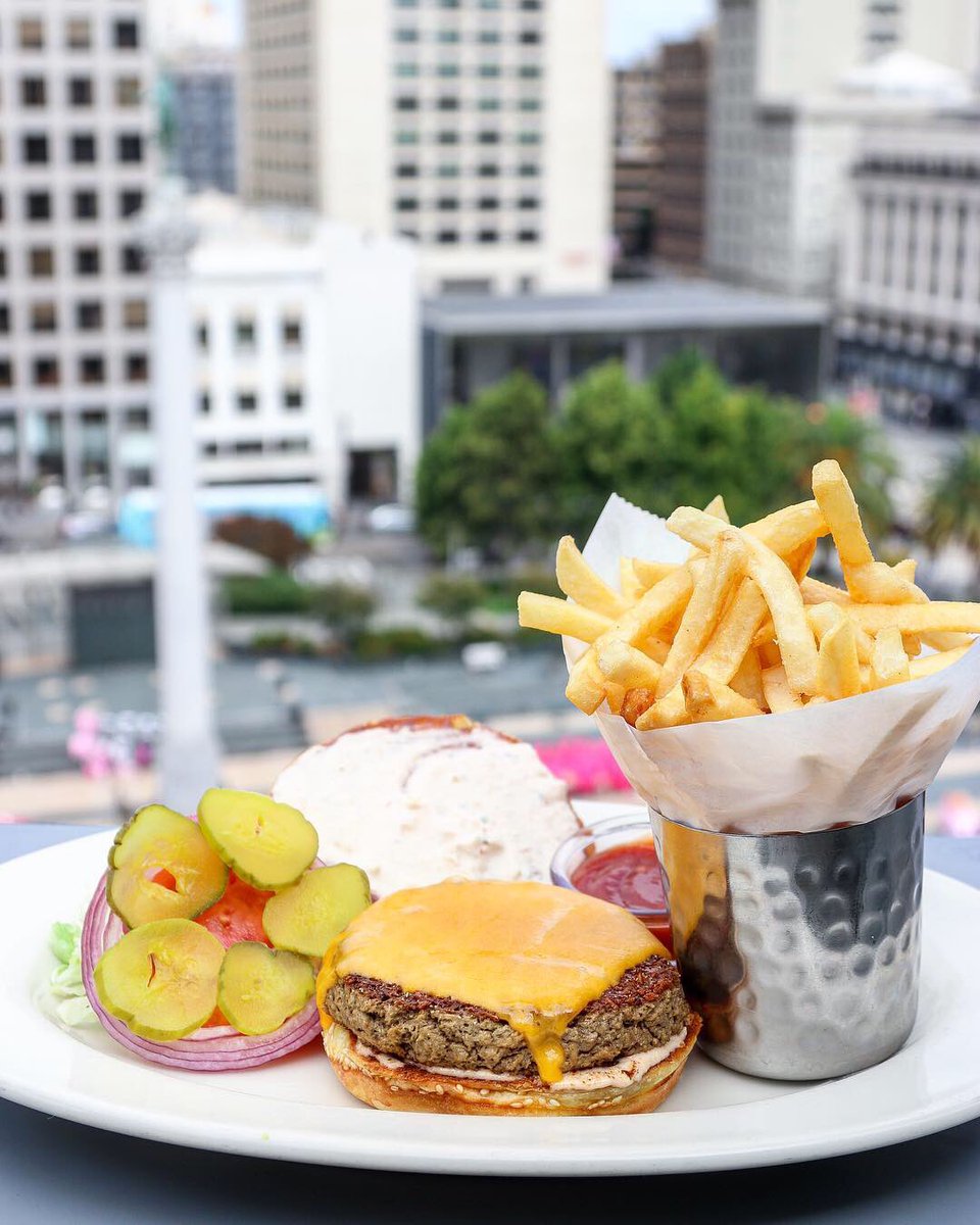 WhatJewWannaEat's tweet photo. Have you tried the Impossible Burger? @Cheesecake has it and 16 other new menu items and I got the full BTS tour! https://t.co/zLb5mby2qR #ad #TheCheesecakeWay #MadeFresh https://t.co/DZ9oCLiiRH