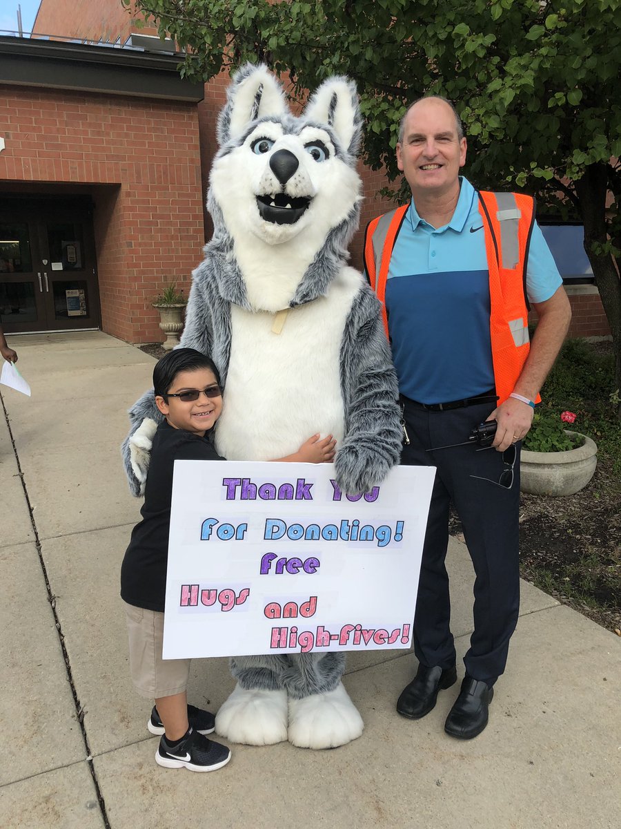 MrKWolves204's tweet image. WE Give Back Fundraiser this week!
No sales-just write a check or donate at wepta.org. Donations are confidential and 100 % goes to the school. #supportstudentlearning      #FutureReady204 #GoWolves