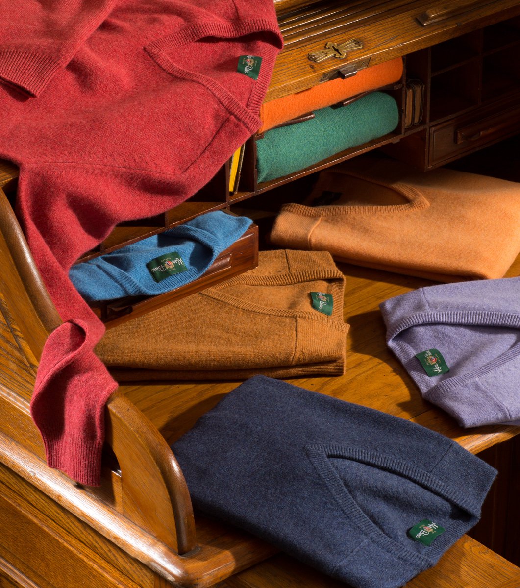 Alan Paine Knitwear | Finished By Hand

alanpaine.co.uk/mens/knitwear