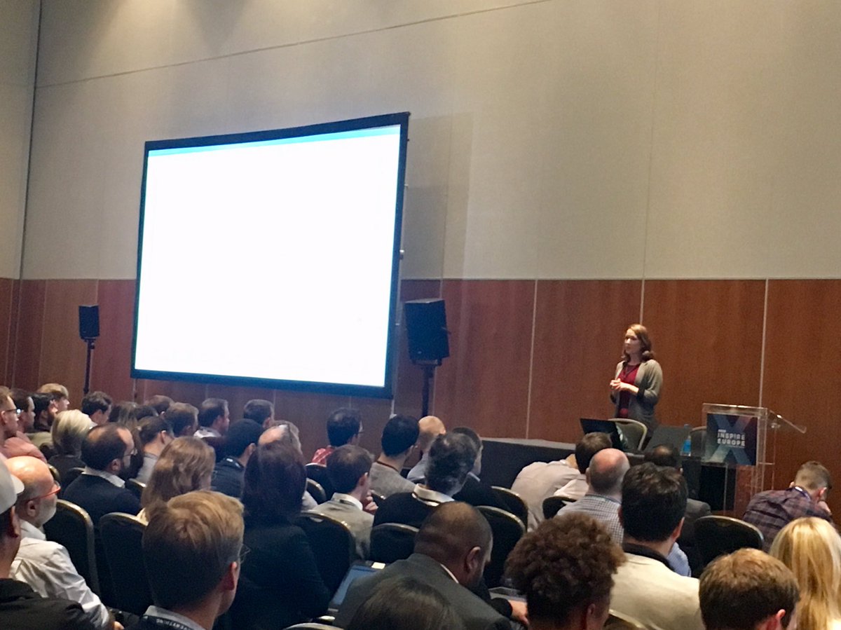 AlteryxBeth's tweet photo. Katie Haralson taking excited audience questions about how #alteryx lets you see your data as you go with visualytics. #AlteryxEU18 https://t.co/47GrjOruR4