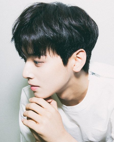 47. 우희진 아까 제가 헬레나 본햄 카터 적은 것 같은데 우희진씨 좀 헬레나 느낌 아닌가요... 옛날 얼굴이 하나도 안 변하고 그대로라는 것도 너무...