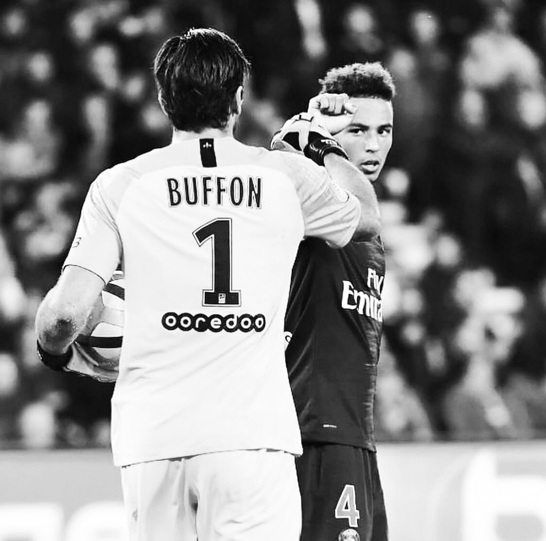 🤜🏾🤛🏾 <a href="/gianluigibuffon/">Gianluigi Buffon</a>  
___
#GRANDE #SWEEPER