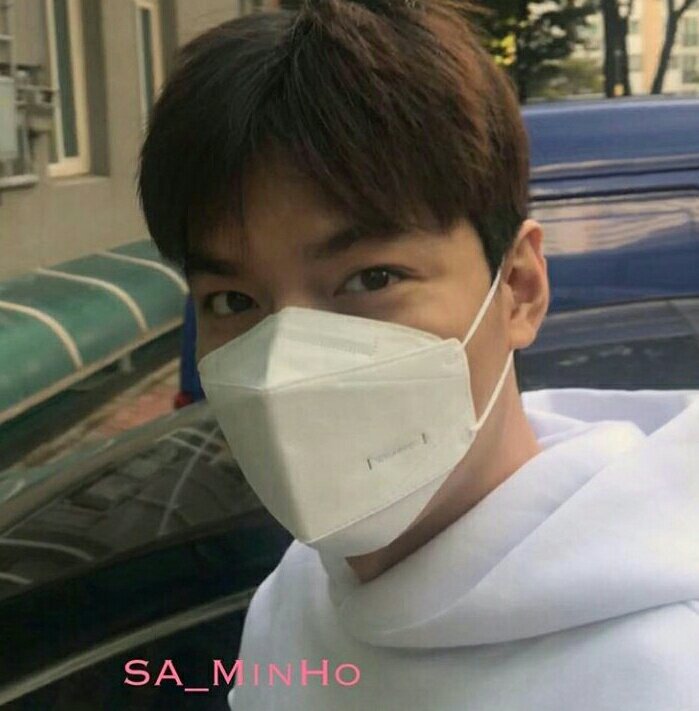 lmhislife's tweet photo. 08102018 #AlwaysWithLeeMinHo It's nice to have someone in your life who can make you smile even when they are not around.. and you always make me smile 😊 @ActorLeeMinHo just 199 days down 😊😀 few days to go for your come back my love ❤️😍😍 #LeeMinHo #199daystogo https://t.co/uewSg5rIwR