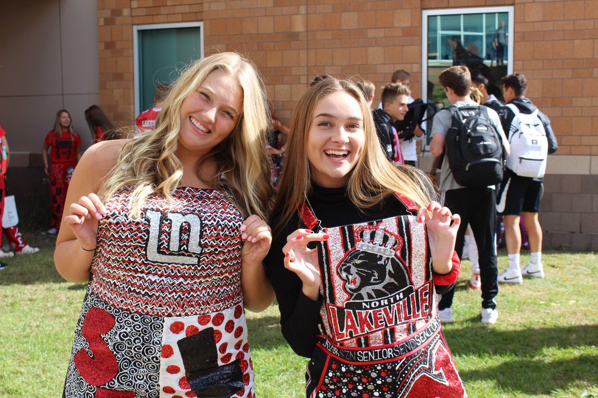 kayleepiersonn's tweet photo. happy birthday Courtney!! @Courtney_Loth 💛Thanks for all the laughs love youuu💫💫 https://t.co/MpsumtUNtC