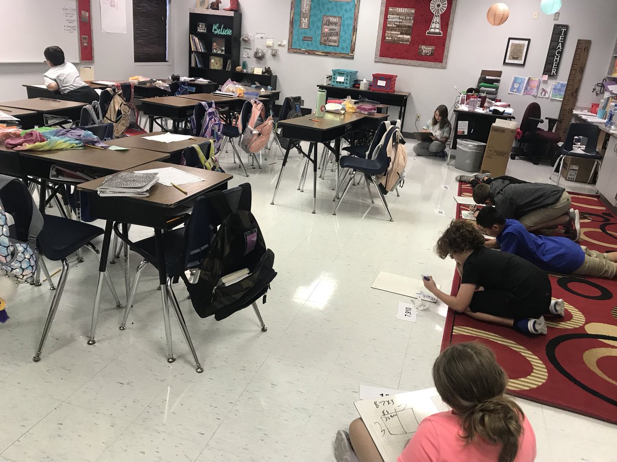 Sherrihdaniel's tweet photo. Multiplication/division walk. Like a cake walk but with multiplication and division. 4th grade fun to practice new skills! https://t.co/wTpTNUyWD2