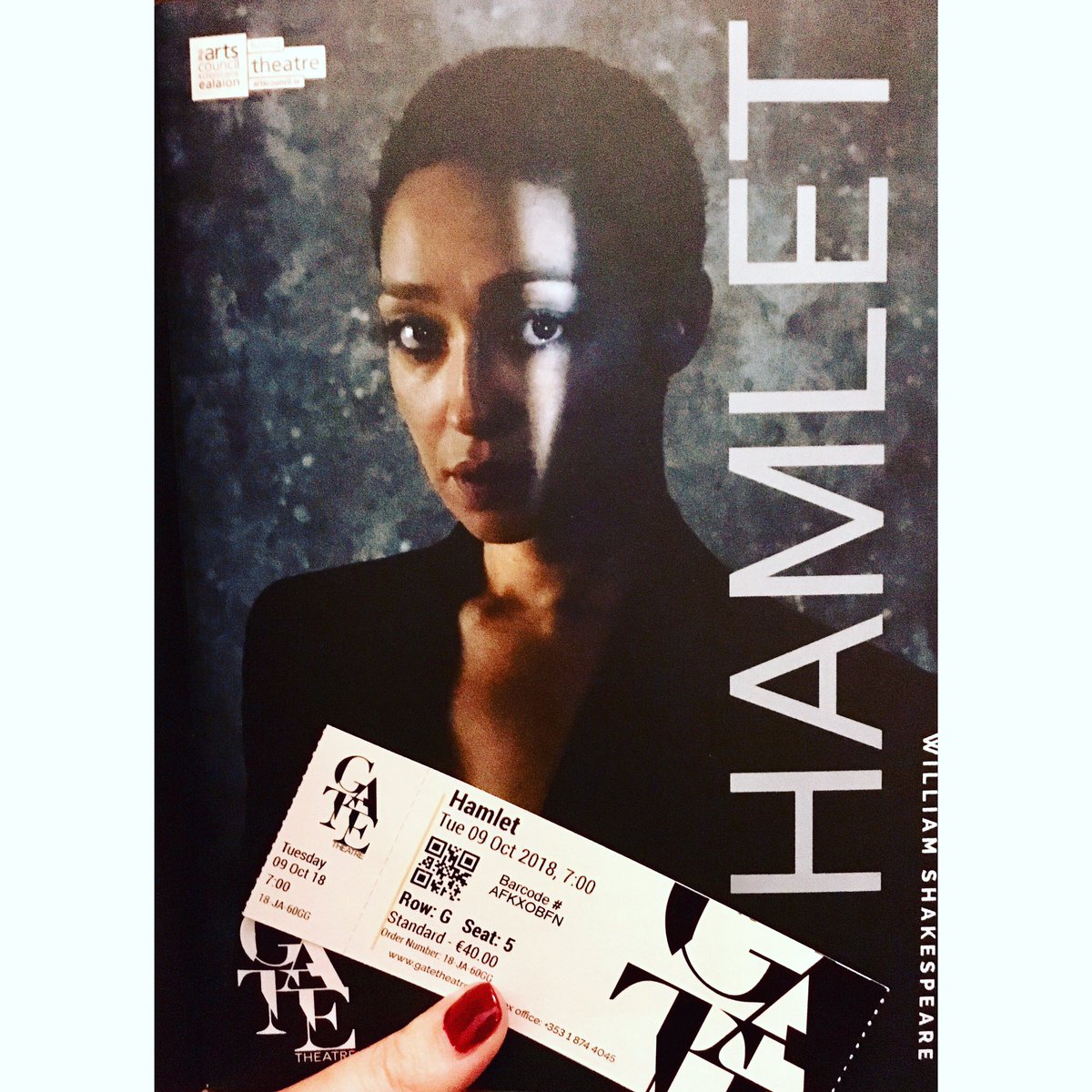 ArcheoBlonde's tweet photo. This! #RuthNegga is superb as #Hamlet @GateTheatreDub @DubTheatreFest #GateHamlet A flawless performance. https://t.co/km81vMGisK
