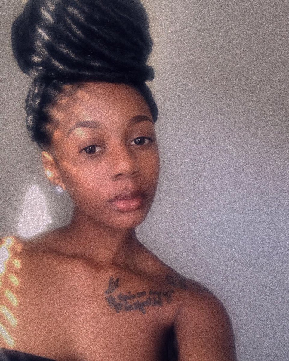 kaygoddess__'s tweet photo. Support my side hustle 🤗 Locs on campus starting at just $80 ! #ODU19 #ODU20 #ODO21 #ODU22 Retweet please 💙 https://t.co/1S7QKyWJio