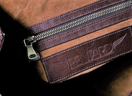 zipupzipper's tweet photo. A little bit of inspo from #dorionpentard on such an incredible leather bag using our Glossy Zippers! Perfect quality for heavy duty items like leather. Long lasting/smooth finish. Get yours here: https://t.co/7nMa45to5v https://t.co/PrGIduSBuY