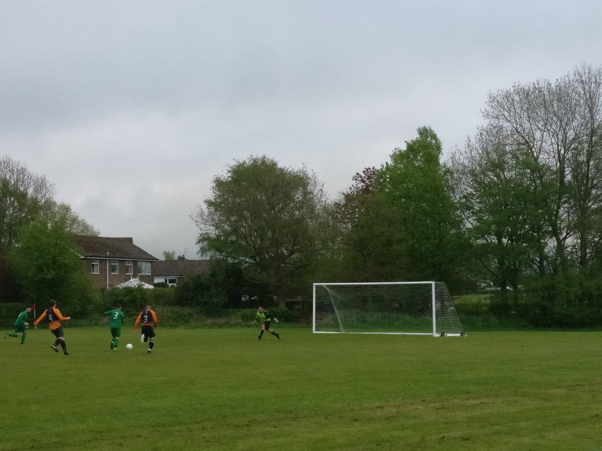SimonUpNorth's tweet photo. Sad to see that @FcLongshaw have resigned from the @eastlancs_fl following Sat's Lancs Cup game at @MillomAFC. It all seemed so great in the summer after the great football to win Div2 - pictures below from their game at @fcwaddington that saw them champions https://t.co/JBVTrz6PZJ