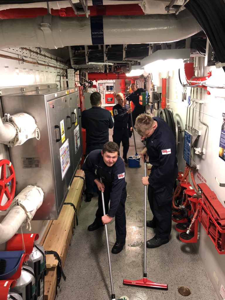 HMSDefender's tweet photo. Looks like there may be an important inspection tomorrow..  #FightingTheWarAgainstDust #CleanShipIsAHappyShip https://t.co/mZe4EzUaJm