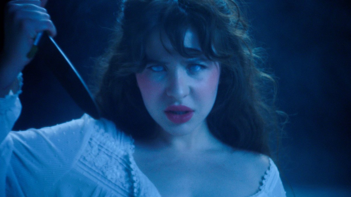 SmashingPumpkin's tweet image. Someone dies tonight. #SilverySometimes