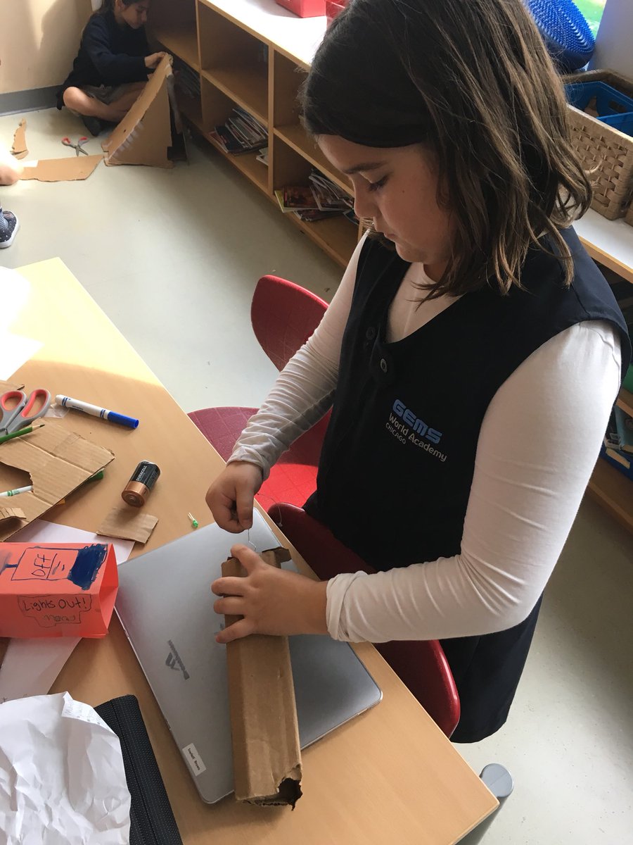 heatherprekop's tweet photo. G4 Ss working on building their real-world solutions for problems with electricity or using electricity to solve real world problems! Even called in the expert, Mr. K to help! #gwachicago https://t.co/l1OIj6pGyG