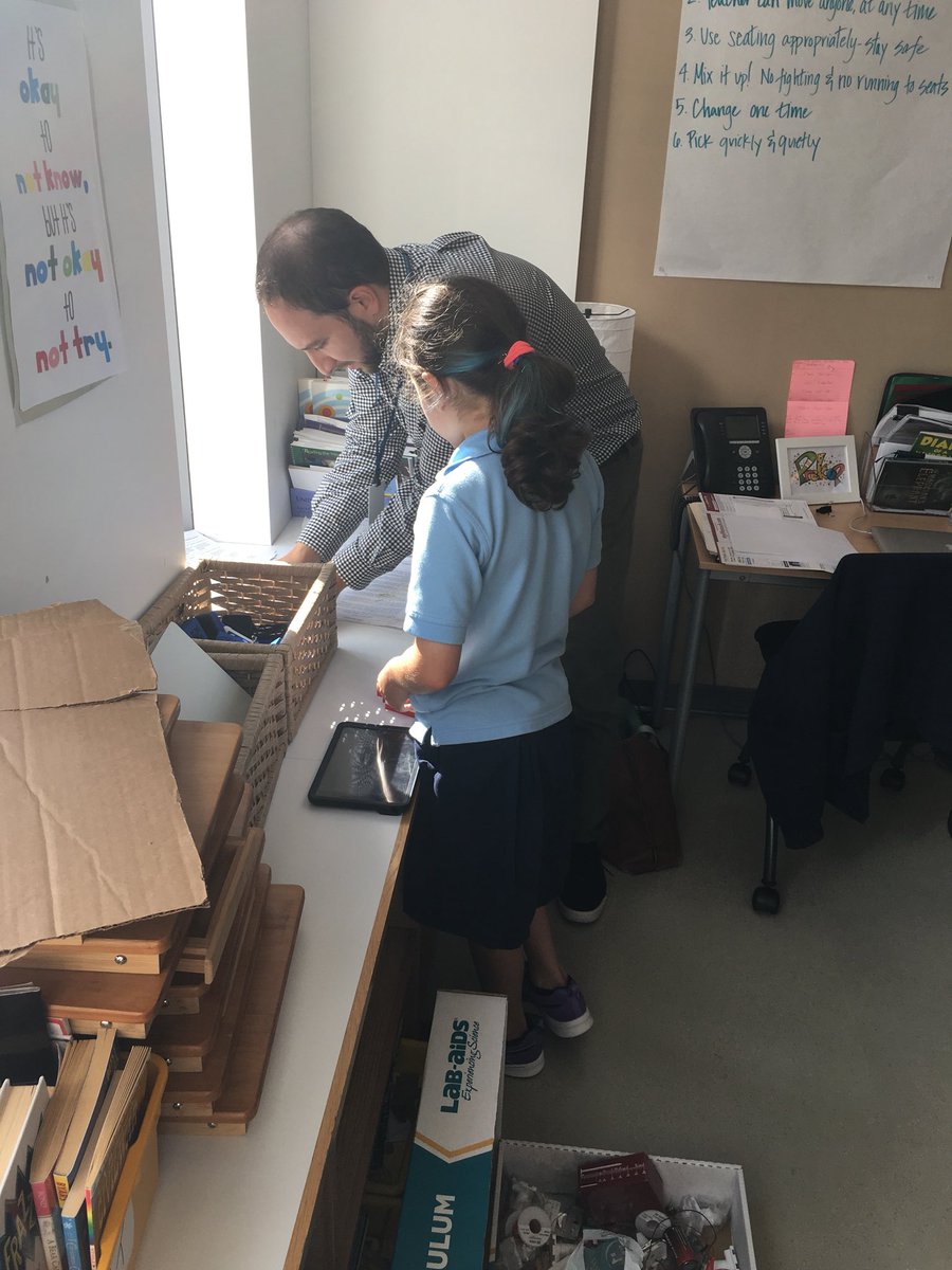 heatherprekop's tweet photo. G4 Ss working on building their real-world solutions for problems with electricity or using electricity to solve real world problems! Even called in the expert, Mr. K to help! #gwachicago https://t.co/l1OIj6pGyG