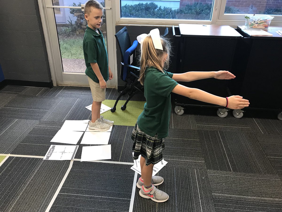 ainsleymessina's tweet image. 1st grade made paper programs and ran their program using only arm movements as symbolic instructions #algorithms #codingunplugged #firstgrade #1stgrade #school #code #programming #program #computationalthinking