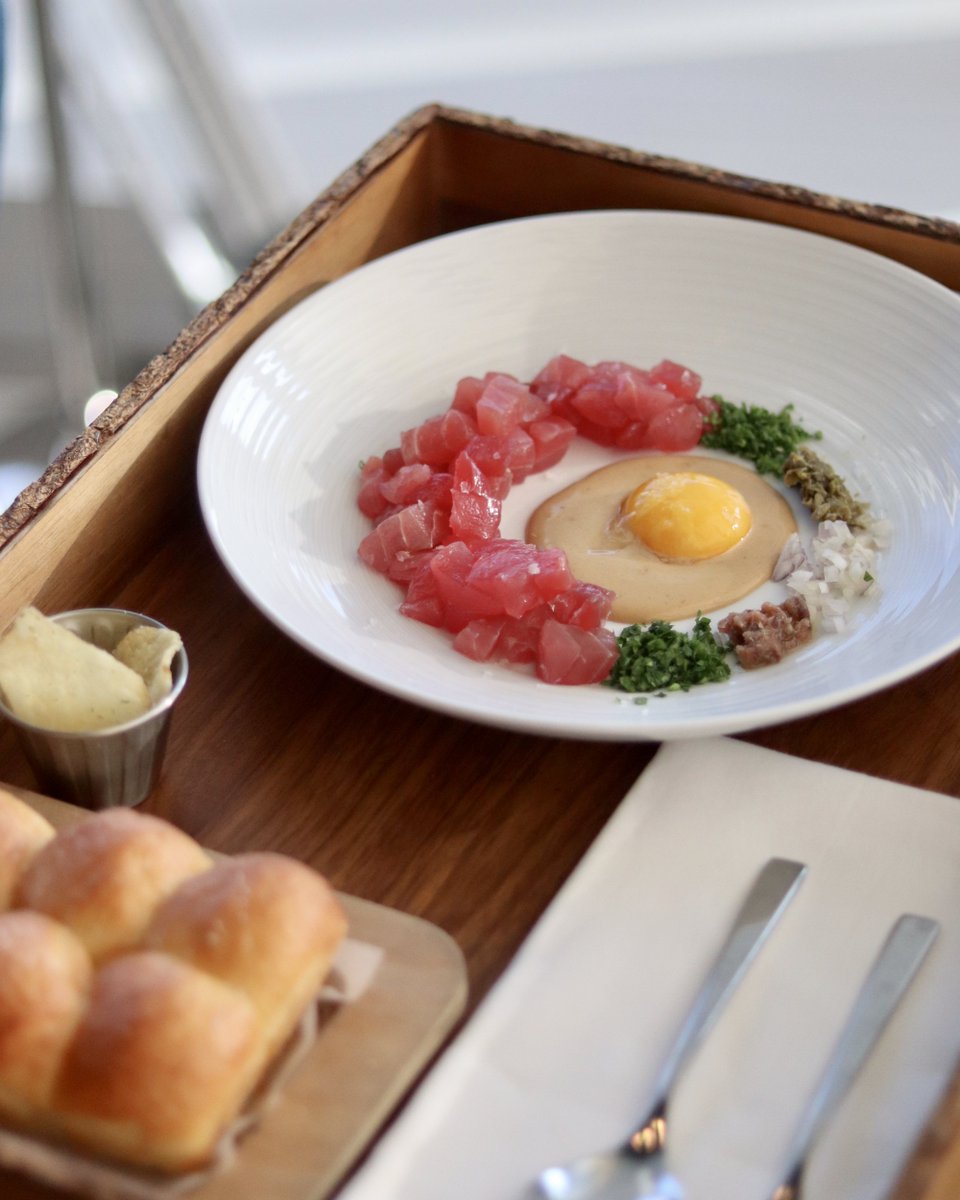 fishbyjose's tweet photo. A classic that keeps you coming back for more - Tuna Tartare at #FishAtMGM #mgmnationalharbor 📸: #RohiniMM https://t.co/bc7dPyd6y2