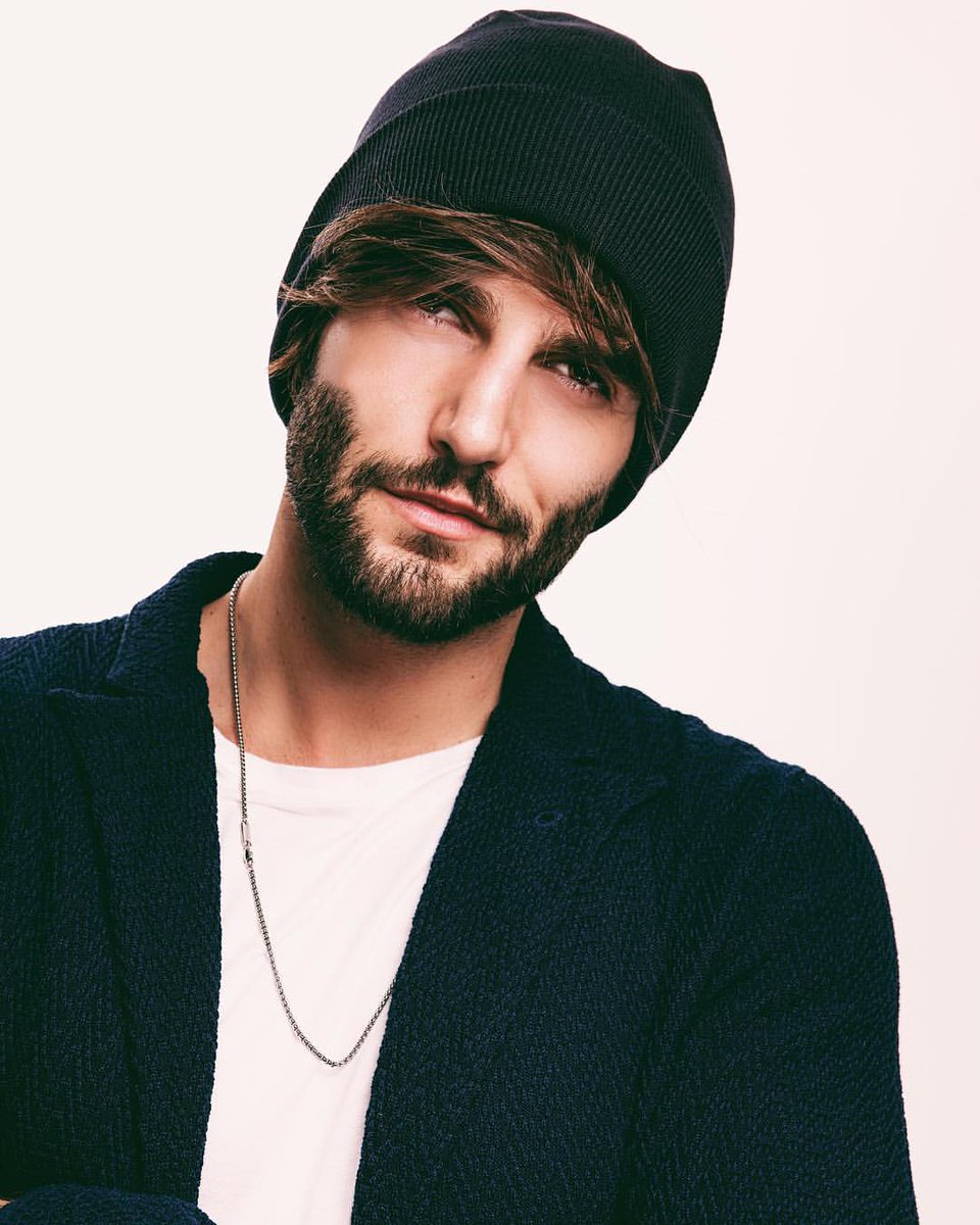 AndreMelchiorre's tweet image. #Hatcollection #saveone