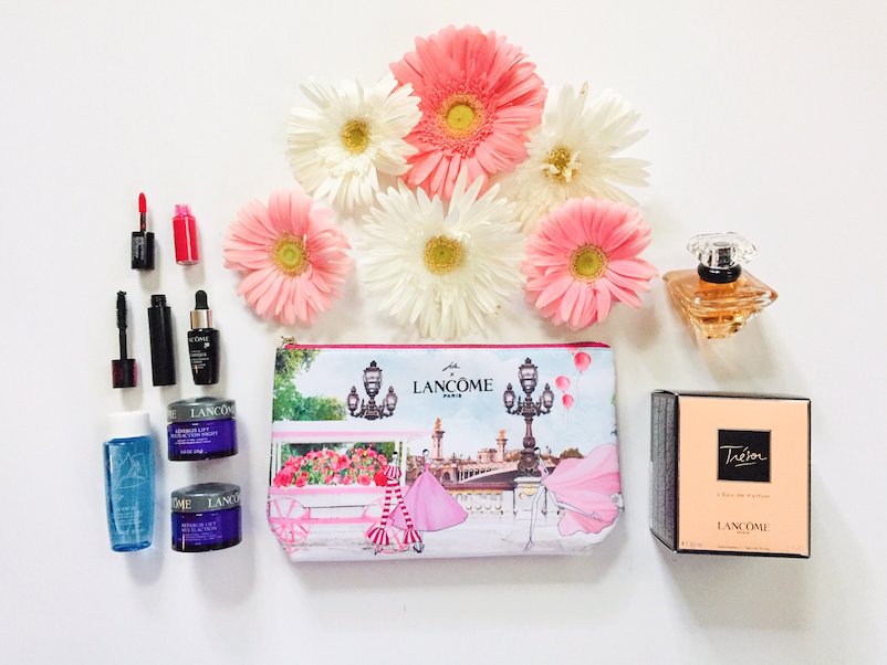 dave lackie (@davelackie) on Twitter photo Today's beauty giveaway is this adorable Lancome travel-sized gift-with-purchase set (on now at Hudson's Bay) PLUS Tresor Eau de Parfum for her with notes of peach, rose, muguet, lilac & apricot blossom. To enter, follow <a href="/davelackie/">dave lackie</a> & RT #LancomeGWP Today's beauty giveaway is this adorable Lancome travel-sized gift-with-purchase set (on now at Hudson's Bay) PLUS Tresor Eau de Parfum for her with notes of peach, rose, muguet, lilac & apricot blossom. To enter, follow <a href="/davelackie/">dave lackie</a> & RT #LancomeGWP