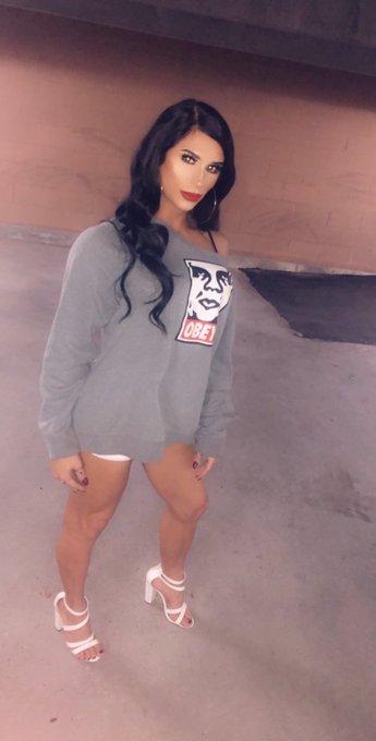 1 pic. I am trans. This is me! ❤️❤️❤️ https://t.co/beKCrULEhj