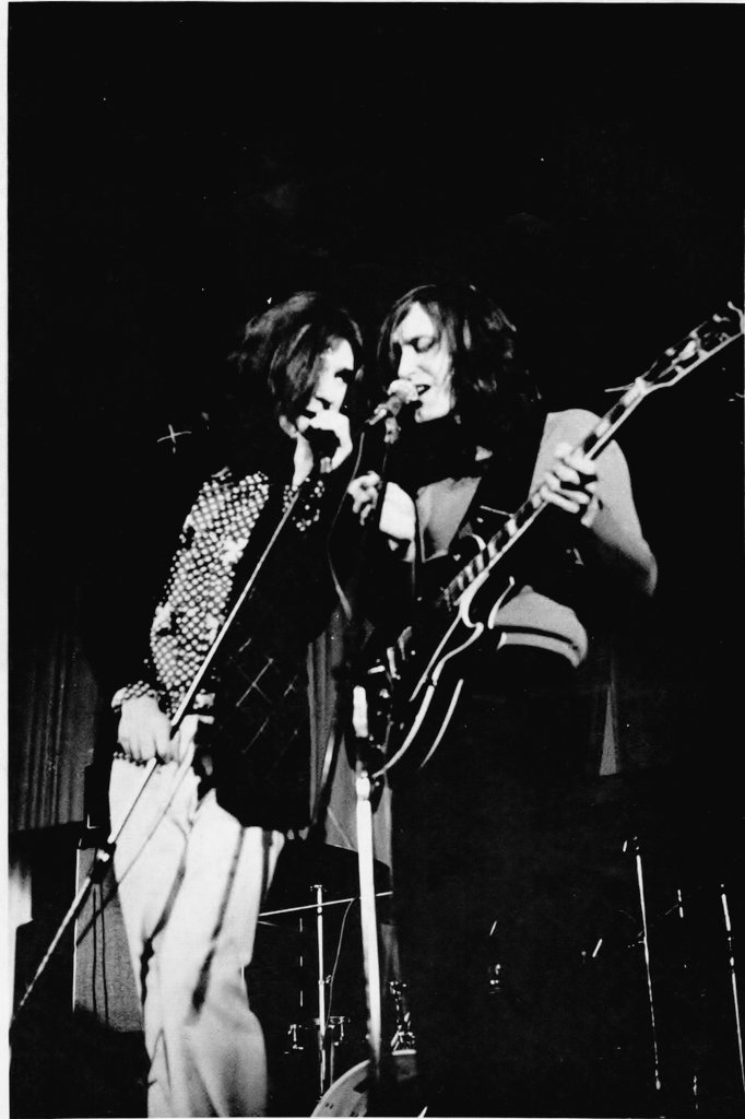 veniveci's tweet photo. "Baby, I feel good
From the moment I arise
Feel good from morning
Till the end of the day"
#RayandDave
#TheKinks https://t.co/QSfAKMGS5G