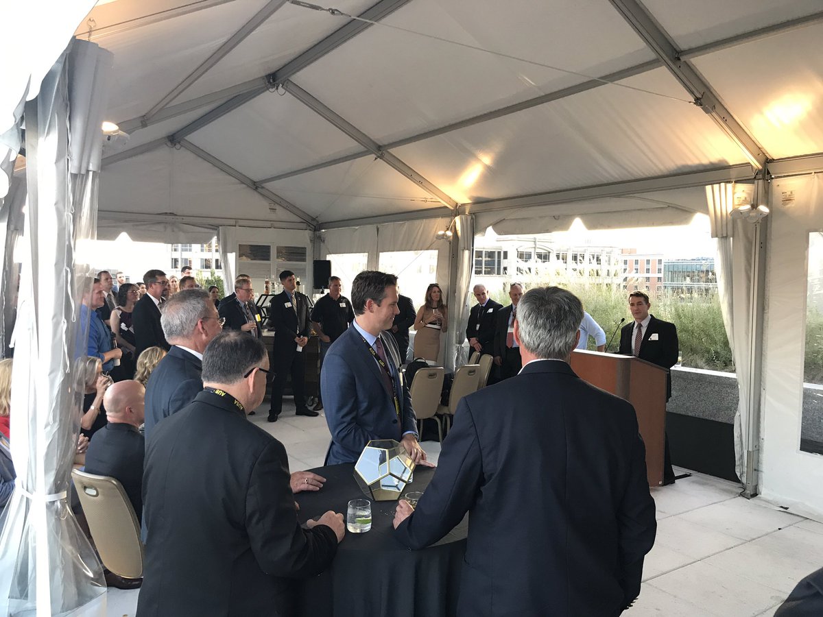 WPRC1's tweet photo. #PEOSoldier Deputy PM for Soldier Protection and Individual Equipment Andy Clements addressed #WPRC members at our #AUSA2018 Welcome Reception in Washington. This event was a great networking and partnership opportunity with #USArmy leaders. https://t.co/d1aP4wG8u2