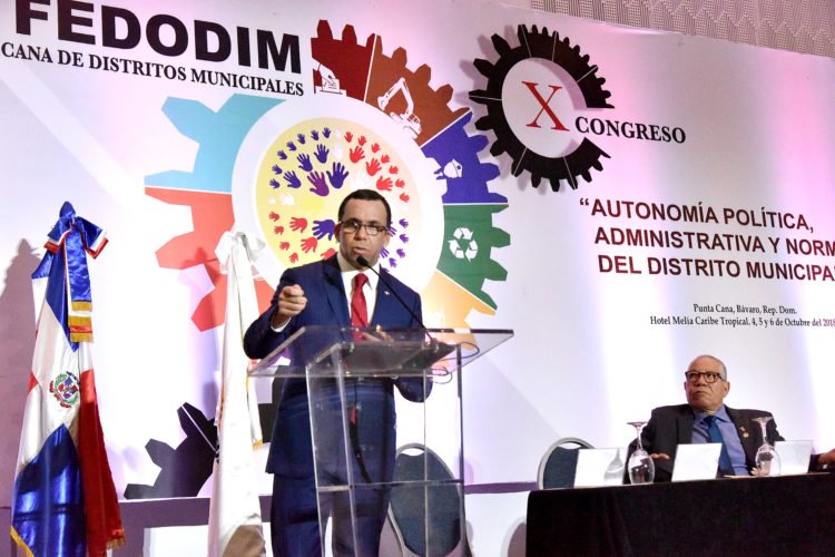 deinteresdiario's tweet photo. Navarro propone una confederación de gobiernos locales para lograr agenda común con el Estado -https://t.co/iPNOf9jJPK
@AndresNavarrog @Fedodim

#DeInteresDiario #Noticias #DeInteres #FEDODIM https://t.co/7rxNFtnhxI