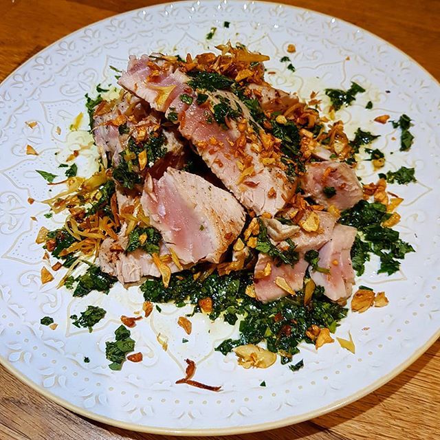 YummyJubbly's tweet photo. Seared Tuna with Asian Salsa Verde topped with crispy garlic and lemongrass.
Cooking vid in insta stories ☝️☝️☝️ https://t.co/6en7tc57RX https://t.co/Q3tjSfyOtV