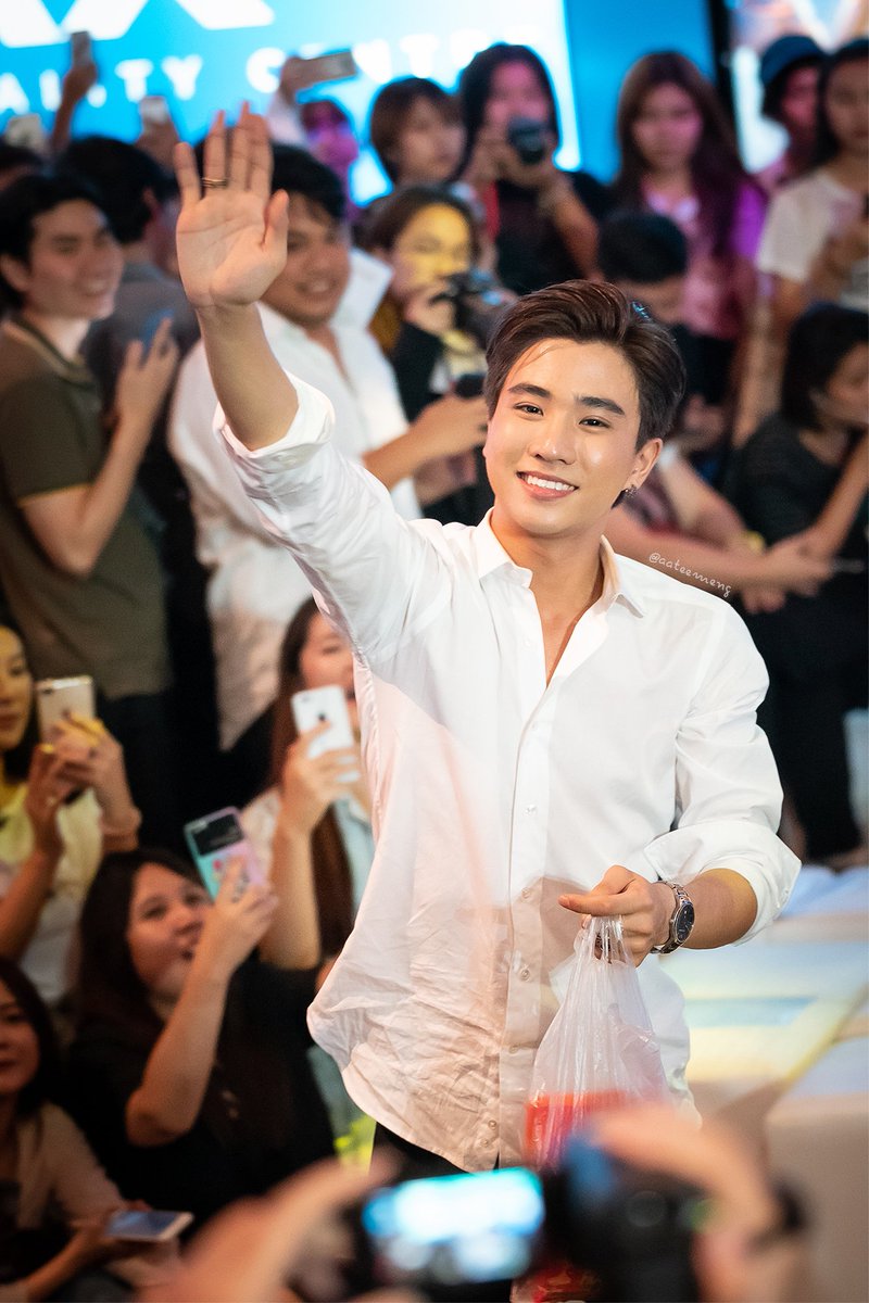 Ple85803288's tweet image. #รอยยิ้มของชูครีม #PerthTanapon #Perthppe อยากให้เพิร์ธเปนตัวของตัวเอง เปนธรรมชาติ แบบนี้ตลอดไปนะ เพราะมันคือเสน่ห์ของน้อง