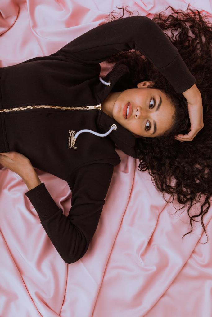 Superdry's tweet photo. Embrace the autumn wind down… up your comfort game in super soft hoodies and joggers for cold starts and late nights. 📷 @HussJasmine  https://t.co/L0b5vUtKf1 https://t.co/DXtqTaLrGl