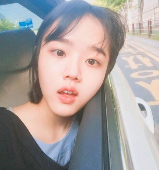 47. 우희진 아까 제가 헬레나 본햄 카터 적은 것 같은데 우희진씨 좀 헬레나 느낌 아닌가요... 옛날 얼굴이 하나도 안 변하고 그대로라는 것도 너무...