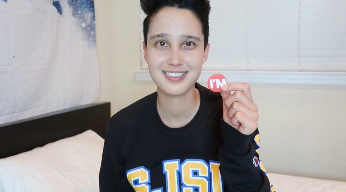 monicamallon's tweet image. I’m a college student, and I’m voting on November 6th, are YOU? Register to vote or re-register to vote online at monicamallon.com/vote! Every vote counts so make sure that your voter registration is up to date! 🗣🗳💪

#RockTheVote #BeAVoter #SJSUVotes