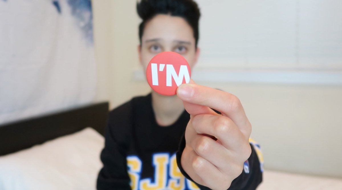 monicamallon's tweet image. I’m a college student, and I’m voting on November 6th, are YOU? Register to vote or re-register to vote online at monicamallon.com/vote! Every vote counts so make sure that your voter registration is up to date! 🗣🗳💪

#RockTheVote #BeAVoter #SJSUVotes