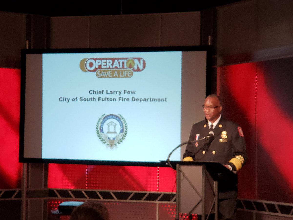 lifefamilyfun's tweet photo. Listening to Chief Larry Few from the City of South Fulton Fire Department sharing with us how important smoke alarms are to our community. @wsbtv @KiddeSafety AD #atlanta #OpSaveaLife #kiddesafety https://t.co/3UlMjmqwJM