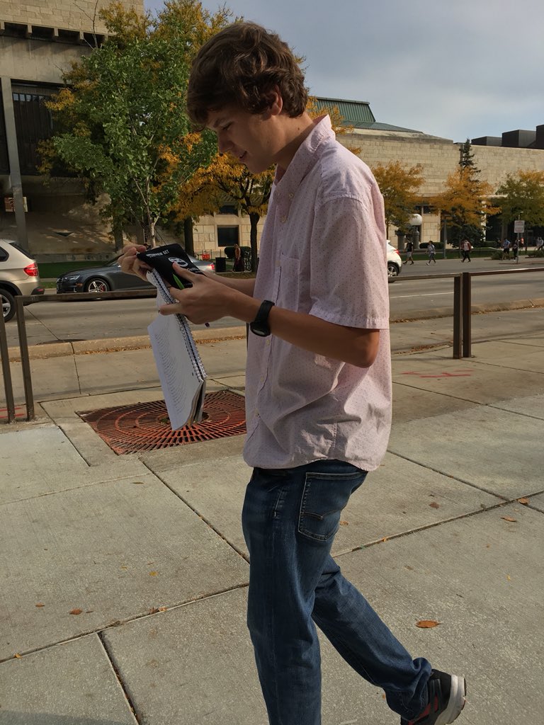 BergerBitesBack's tweet photo. #j202 #lab304 #j202scavengerhunt @BuismanSam https://t.co/oKRTYUKEvg