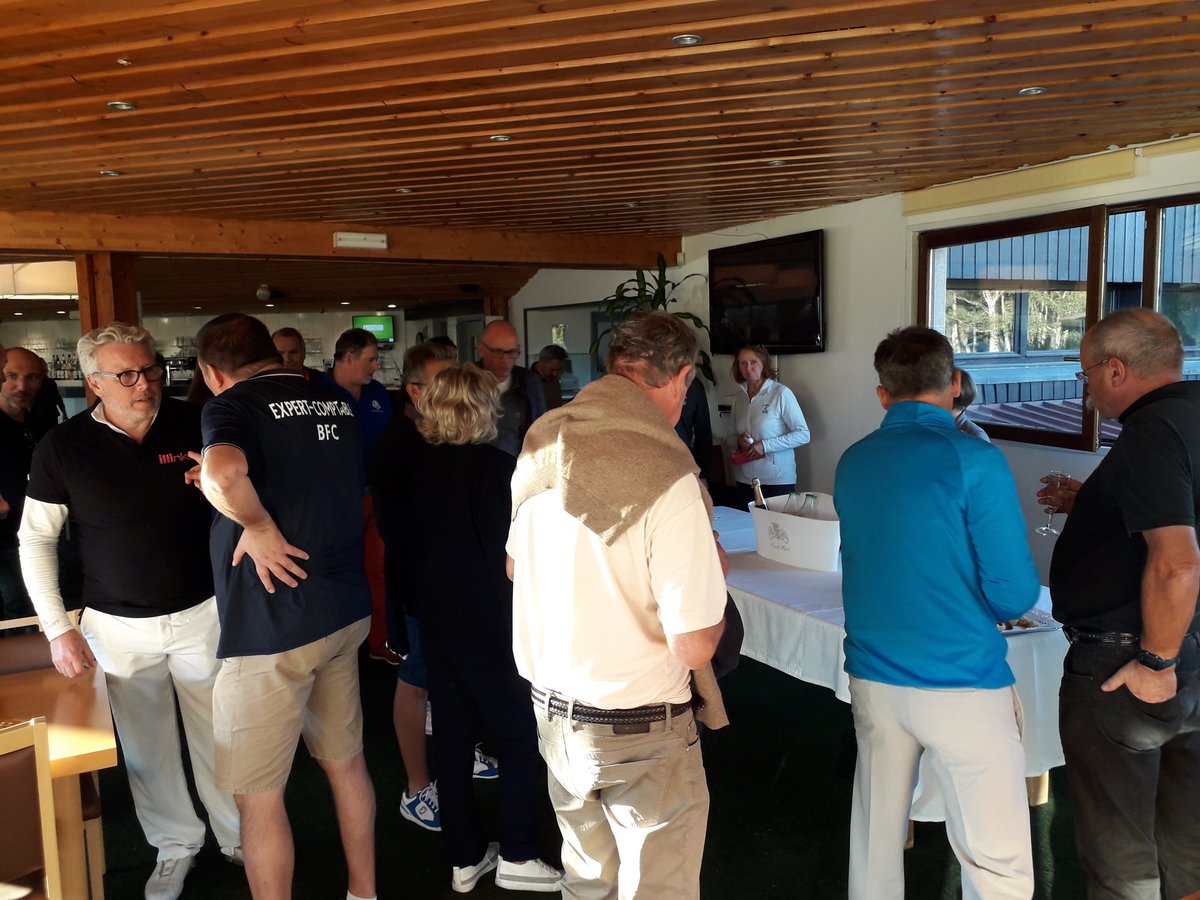 #congresOEC après l'effort, le réconfort pour les golfeurs qui ont profité d'un soleil radieux