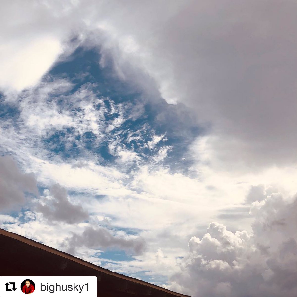 DFWiGospel's tweet photo. #Repost @bighusky1 with @get_repost
・・・
I love this picture..... Looking up @dfwigospel @dfwiradio Studios and thinking about what’s happening next for the station #dfwigospel #dfwiradio #dfwigospelradio https://t.co/PBvISC9jX1