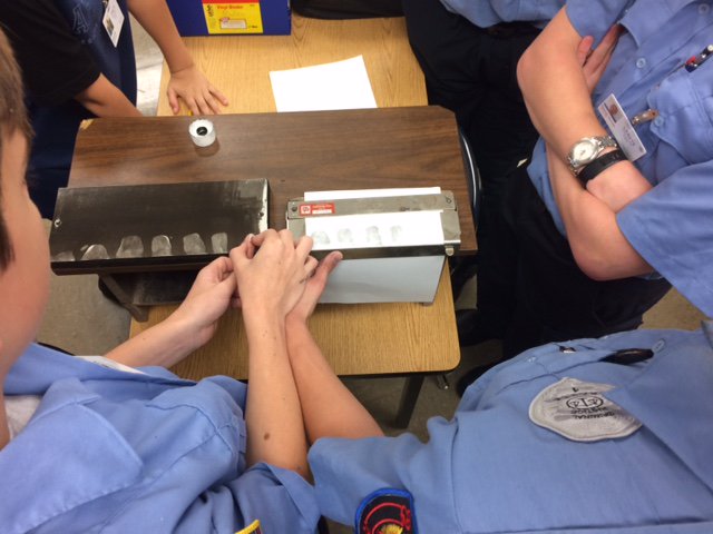 CPACTC's tweet photo. Rollin', rollin', rollin'...keep those fingerprints arollin'! @CPAVTS
#criminaljusticeprogram #fingerprints #oldschool #rollin #ink #students https://t.co/UKQaYIF0e3