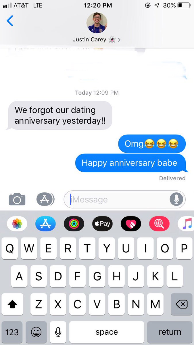 sarahdell91's tweet photo. Oops #webothforgot #happy6years @thejustincarey #booboo https://t.co/lhvNuWiwJx