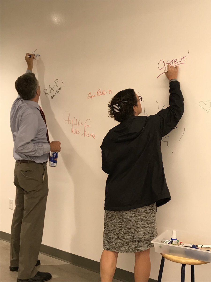 loomischaffee's tweet photo. The Struthers are signing the PHI wall. Stop in later today to sign the white board wall. #LoomisChaffee #PurposeLived #lcscanlancampuscenter https://t.co/Q6AwGfbhrU