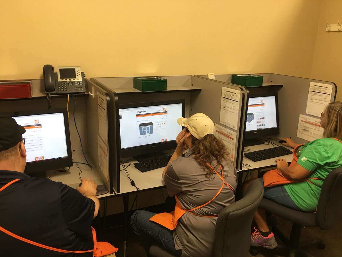 TuffshedJordan's tweet photo. Donuts makes me go nuts for Tuff Shed!! Training at 3867 #tuffshed #homedepot https://t.co/6B0jN3YnYs