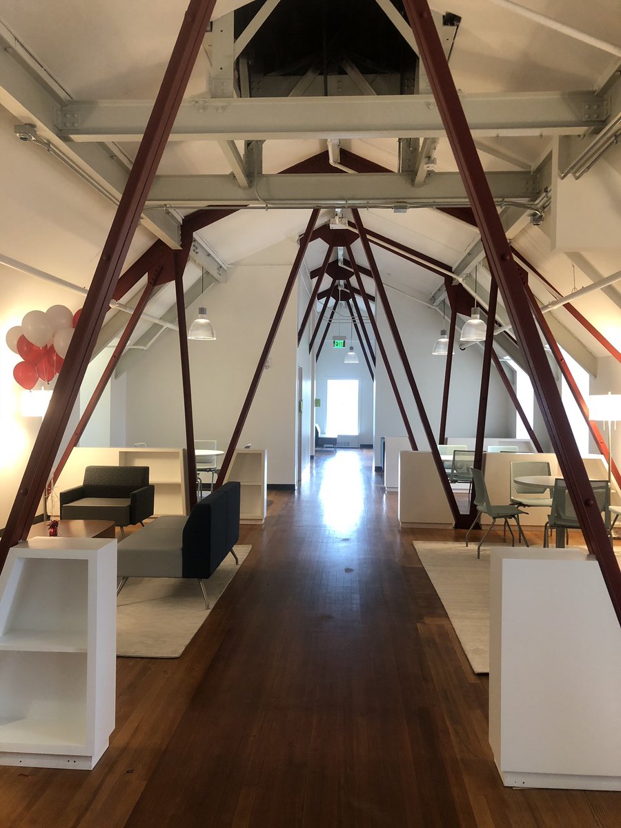 loomischaffee's tweet photo. The 3rd floor houses the new student activities space! #LoomisChaffee #PurposeLived #LCScanlanCampusCenter https://t.co/51WUp4FTcU