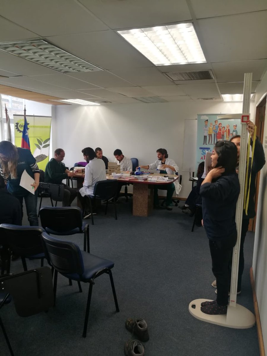 JuanPabloII_LR's tweet photo. Operativo de salud q se lleva a cabo n las dependencias d la Asociación de Industriales de La Reina, es una iniciativa en conjunto entre la AIR y en CESFAM JPII, ya q la gran mayoría d sus trabajadores son vecinos de Villa La Reina y usuarios del CESFAM @MuniLaReina @SALUDORIENTE https://t.co/36yyA65TIe