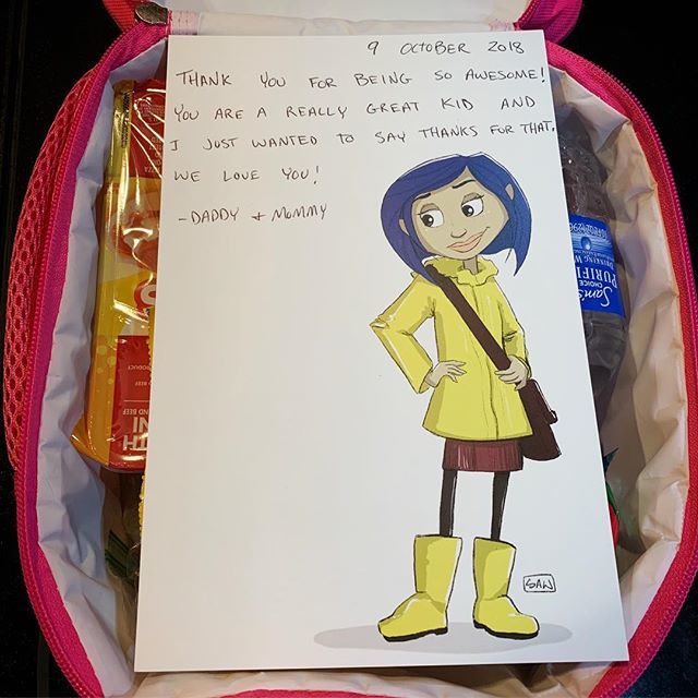 ShaneCreates's tweet photo. 🎼 🎶 Here’s a song about CORALINE!! 🎶 •
•
#Coraline #TimBurton #October #Inktober #Halloween #parenting #parentinghacks #parentingtips #lunchbox_notes #lunchboxart #lunchnotes #familylife #dadlife #lunchbox_notes https://t.co/qEAmrn2563 https://t.co/Xx7hqD8p80